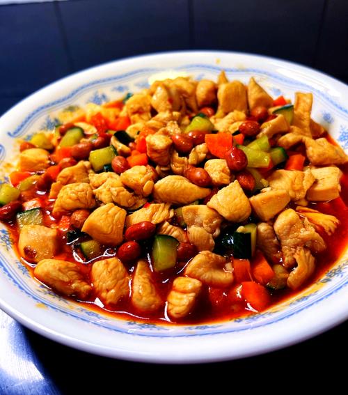 宫保鸡丁是咸的还是酸甜的_咸鲜醇厚宫保鸡丁​_宫保鸡丁嫩